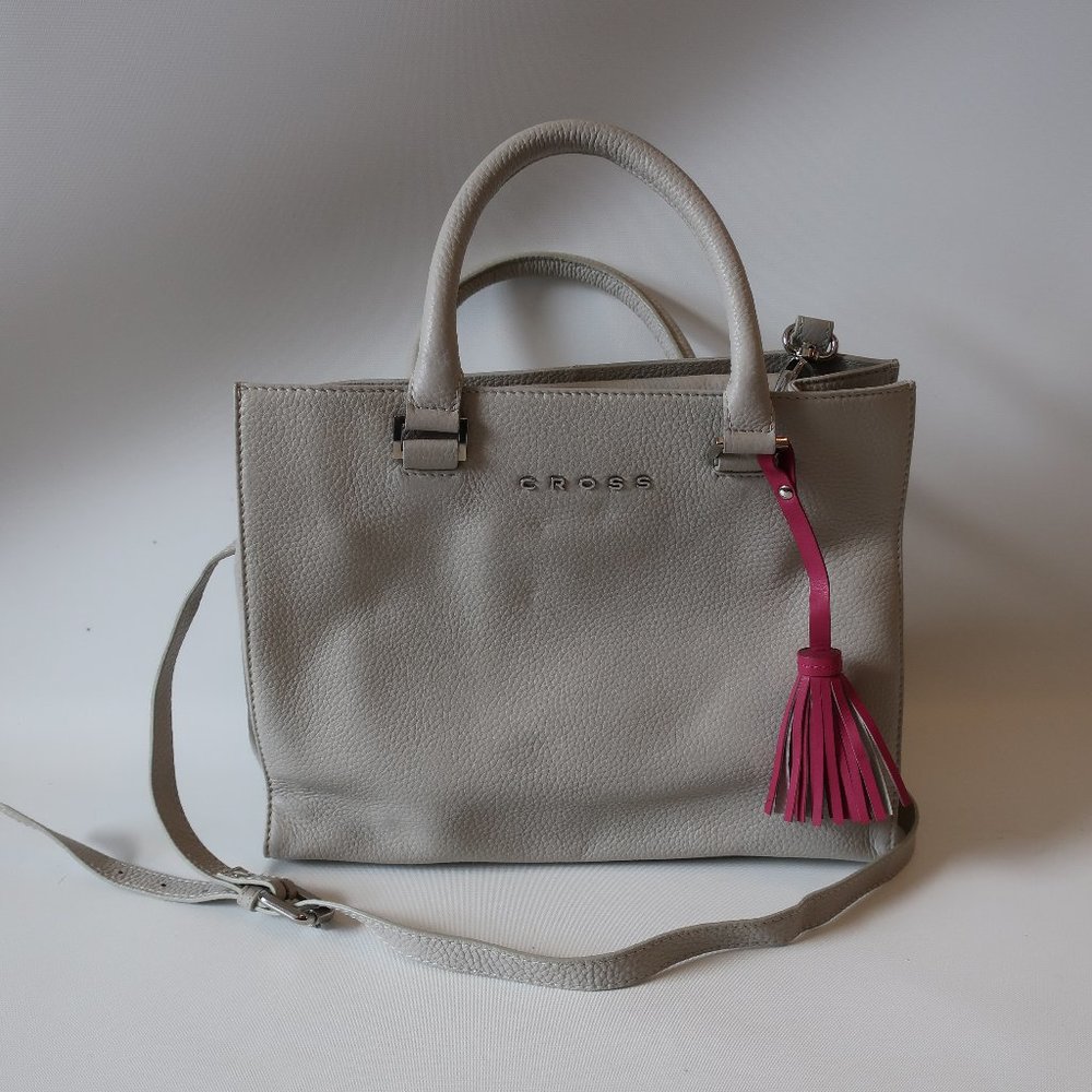 CROSS PEBBLED LEATHER TASSELED CROSSBODY HANDBAG *